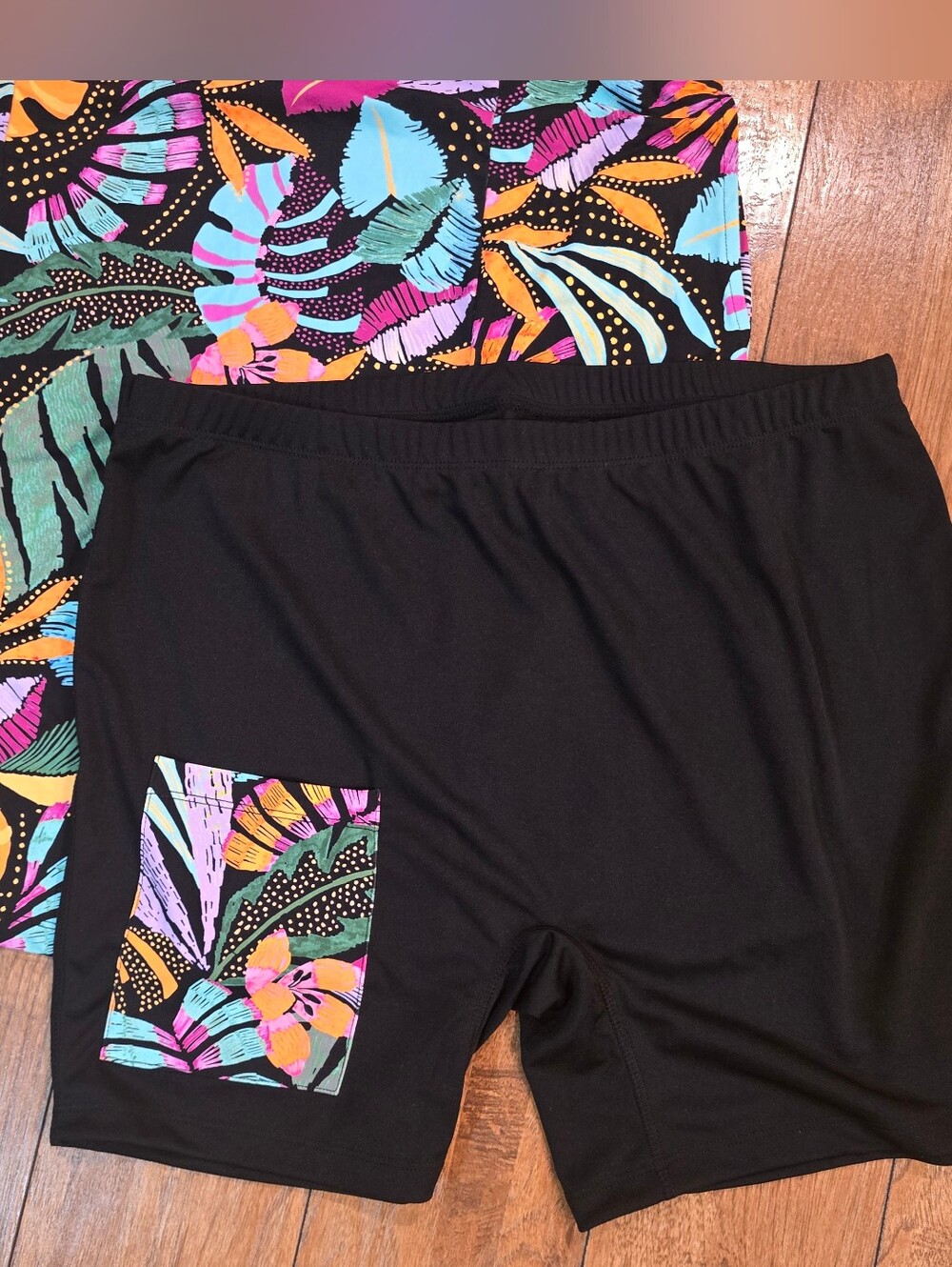 Tribal Tropical Sleeveless Sport dress & Black Shorts Set - Picture 2 of 3